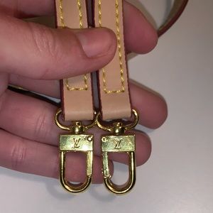 LV Vachetta Strap